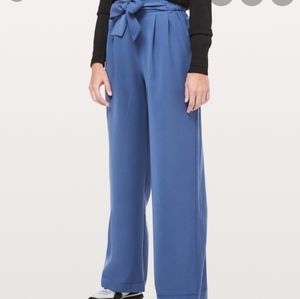 Lululemon Noir Pant blue *woven